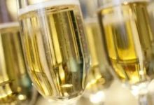 FMIԤ�������г�2032�꽫��830��-������Ե��