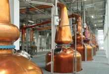 百润股份11月19日新品发布会上推出威士忌成品酒-不朽情缘网