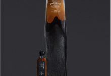 波摩Bowmore55年威士忌拍得Sotheby's最高价近500万元-不朽情缘网